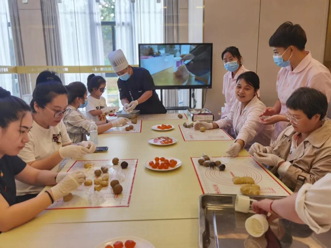 時尚媽咪活動回顧,DIY月餅定制你的專屬甜蜜