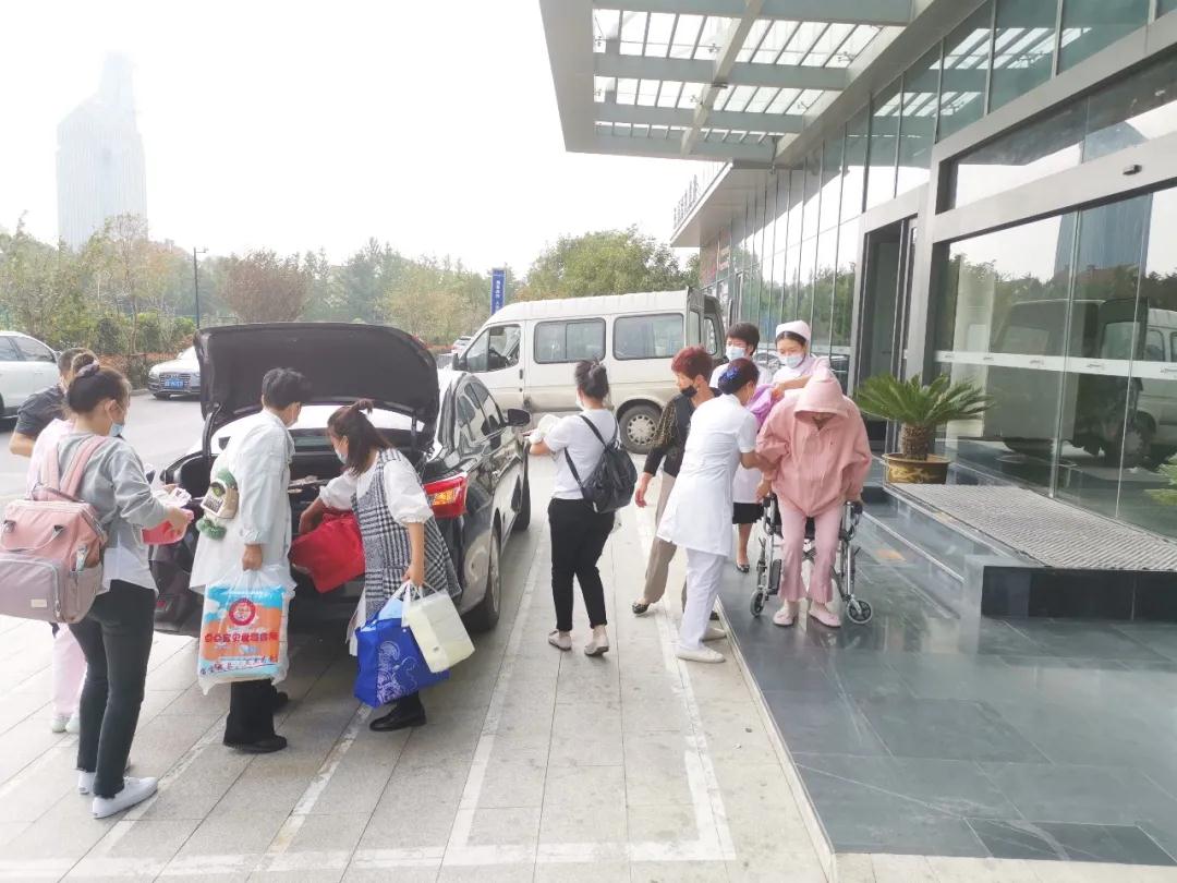 【越溪】小米小公主和媽媽入所啦 ~ 甜蜜的月子旅程等你查收哦??！